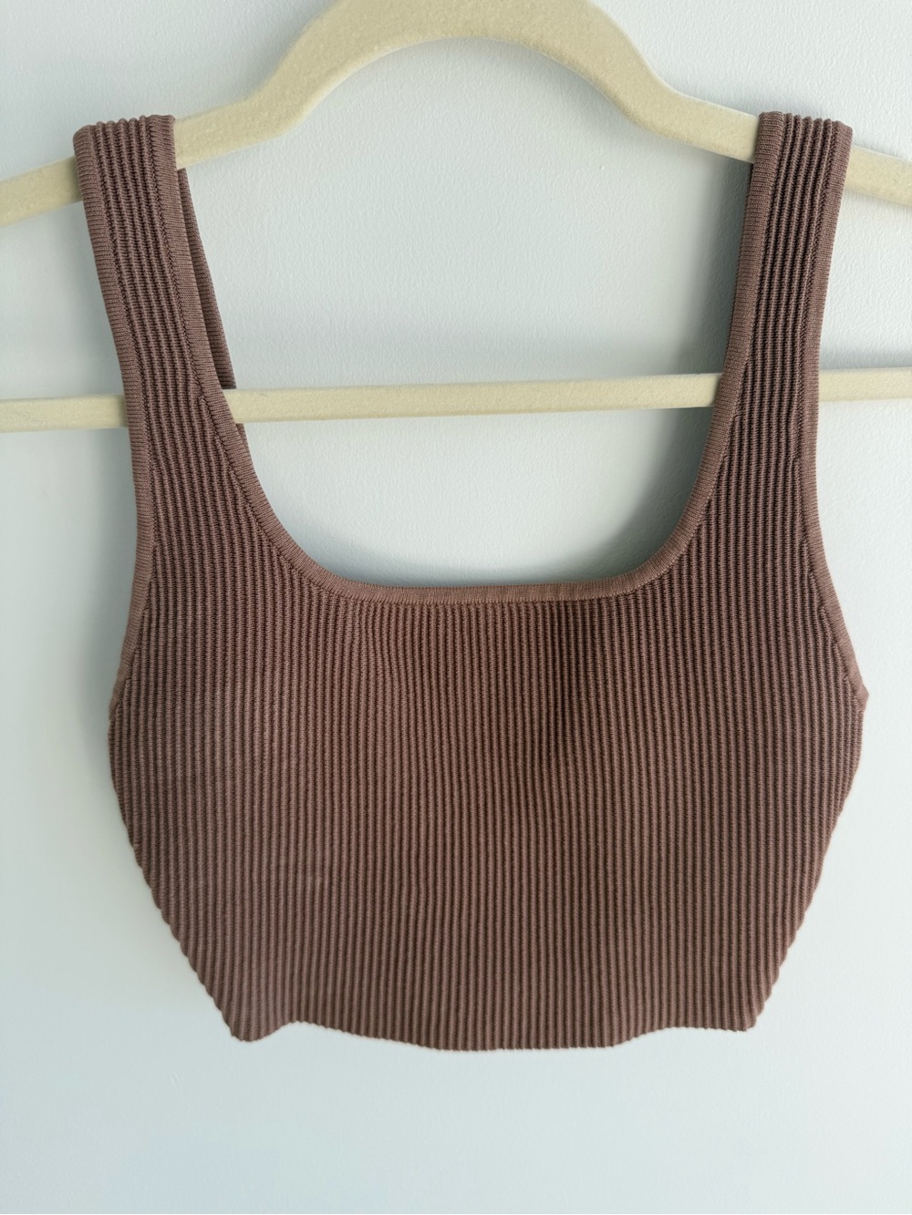 Babaton Sculpt Knit Squareneck Cropped Tank